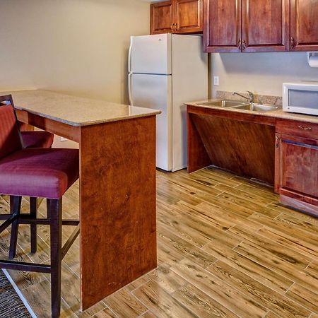 Hampton Inn Данн Экстерьер фото