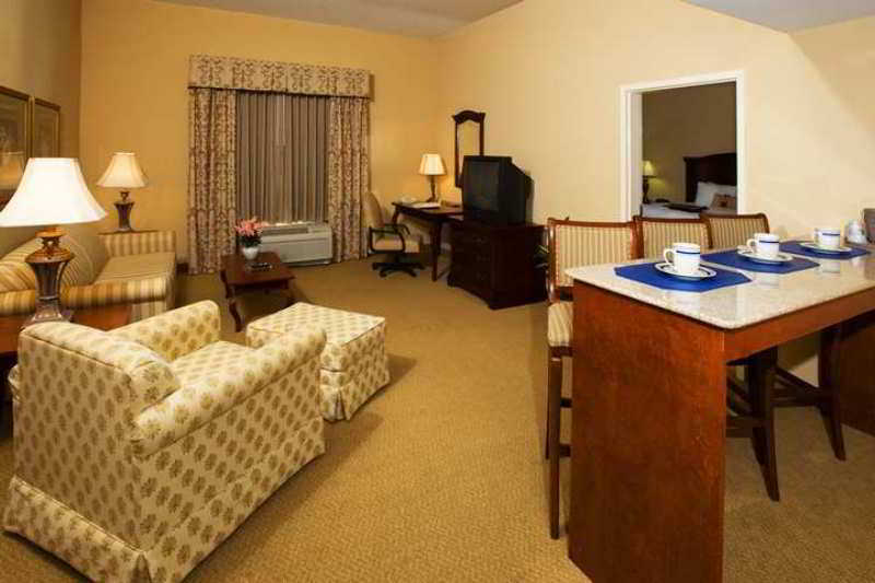 Hampton Inn Данн Номер фото